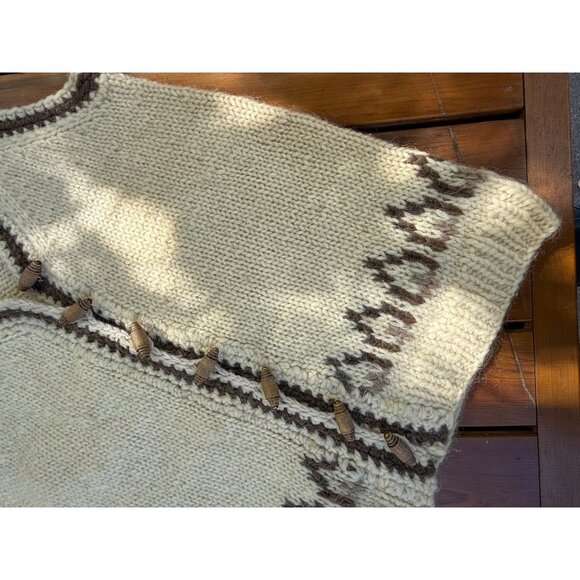 70s Hand Knit 100% Icelandic Wool Sweater Vest Wood Toggles Ivory Brown Chest 39 - Picture 4 of 6